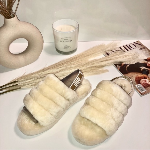 UGG Fluff Yeah Slides - Picture 2 of 4